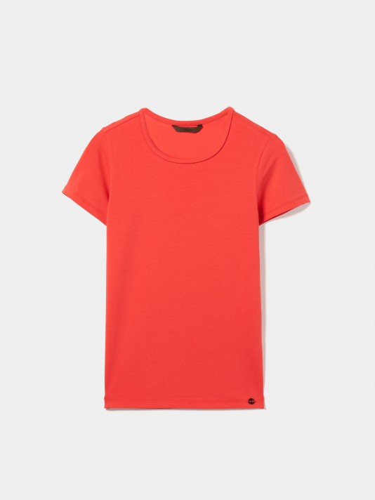 Basic short sleeve t-shirt