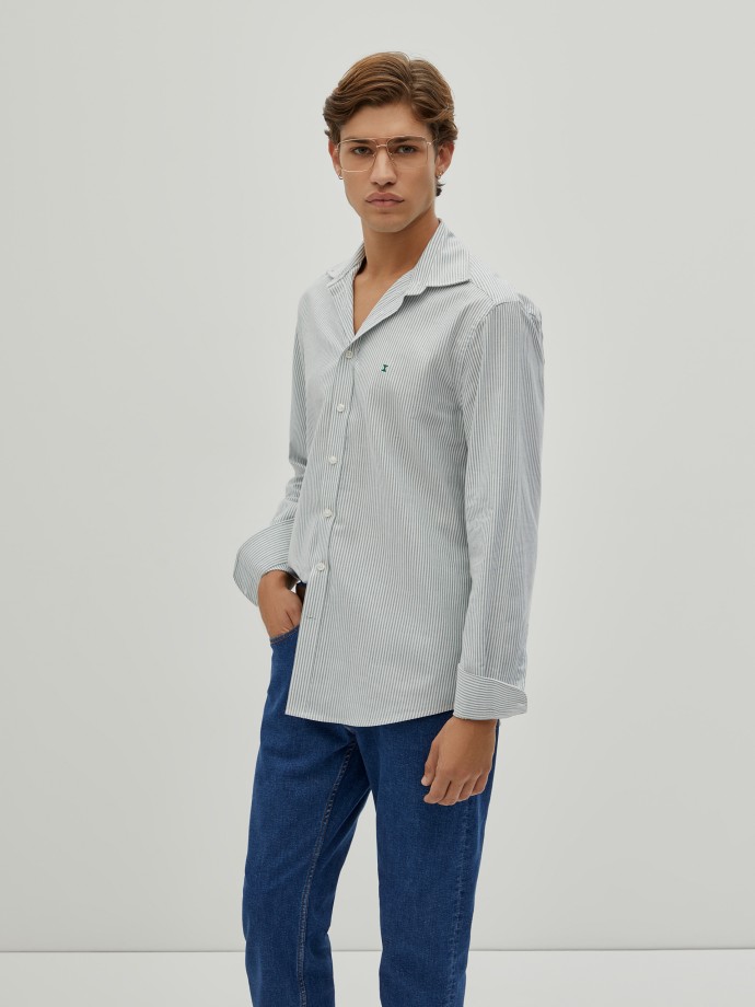 Regular fit striped shirt
