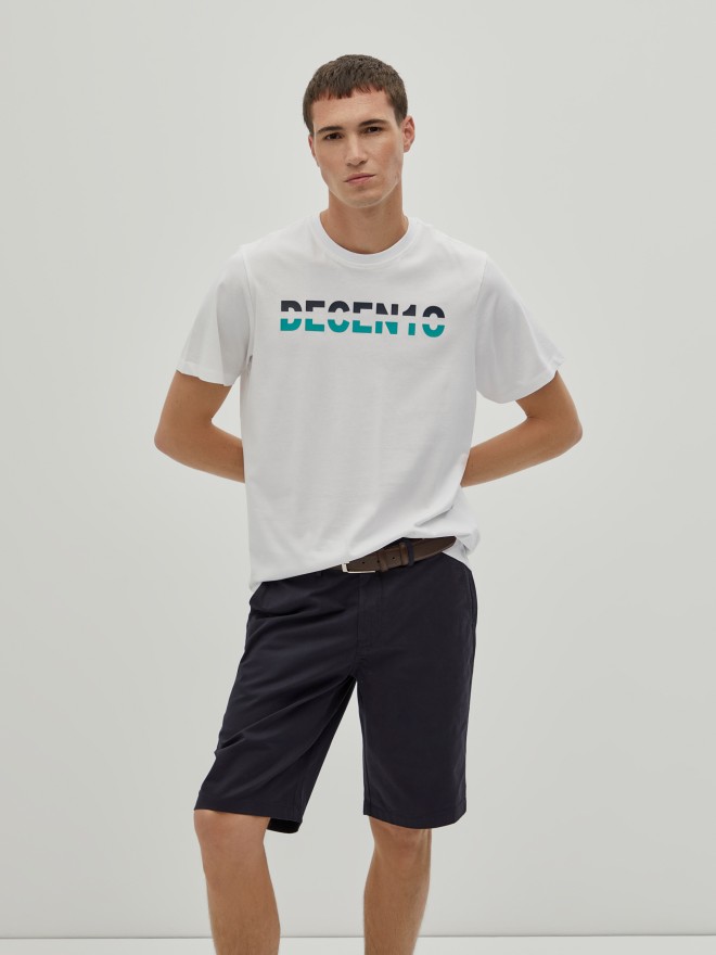 T-shirt com estampado T-shirt com estampado