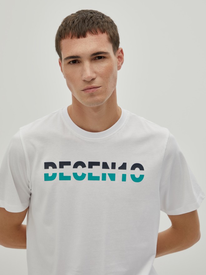 T-shirt com estampado T-shirt com estampado