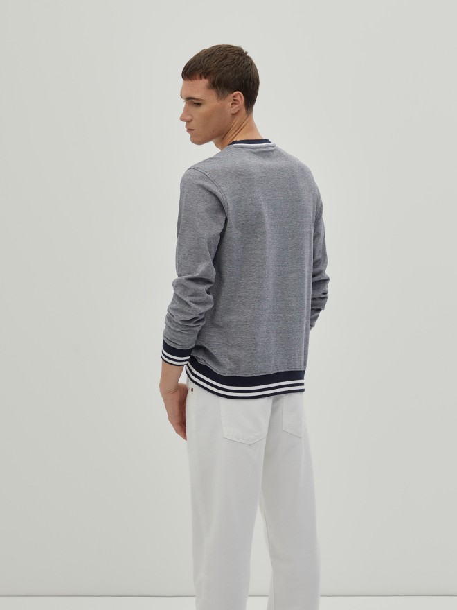 Sweatshirt Sweatshirt