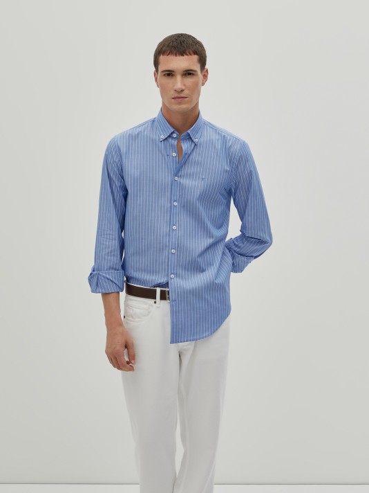 Slim fit striped shirt