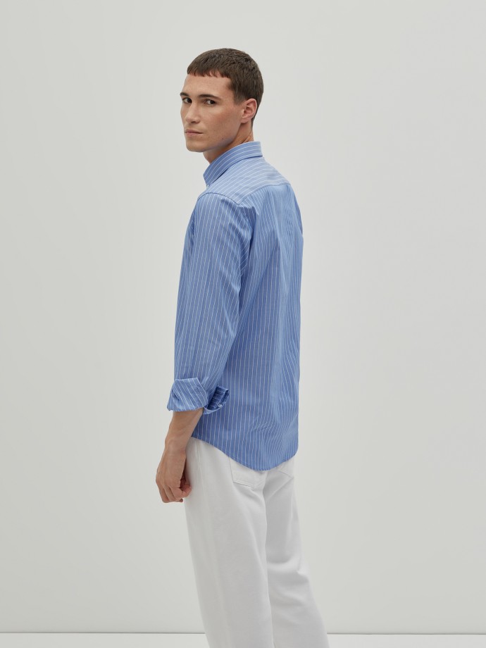 Slim fit striped shirt