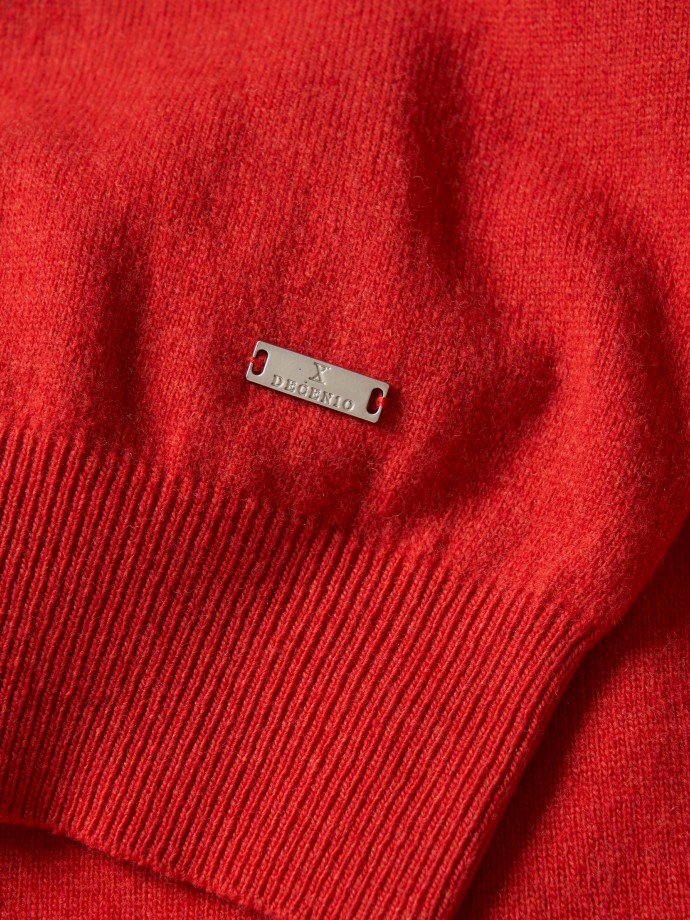 V-neck jumper