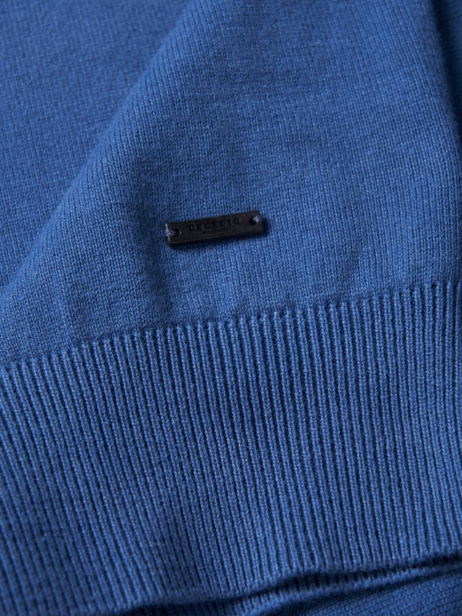V-Neck Sweater V-Neck Sweater