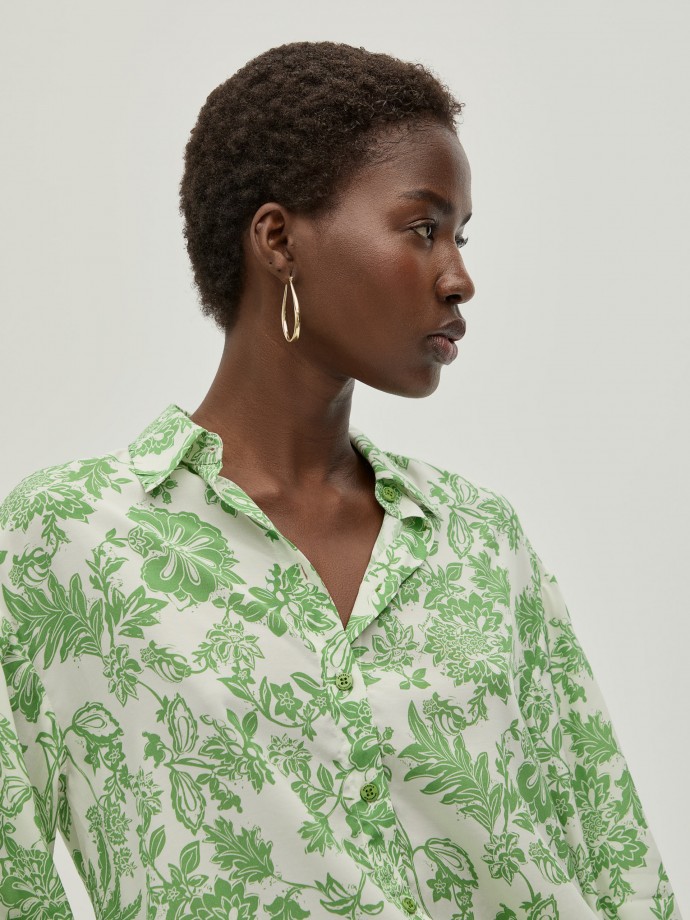 Blusa fluida estampada