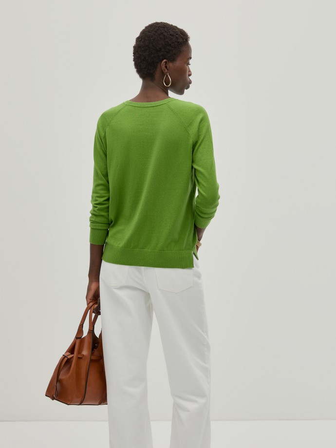 Knitted sweater with cotton and silk