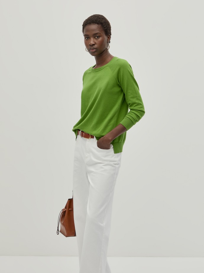 Knitted sweater with cotton and silk