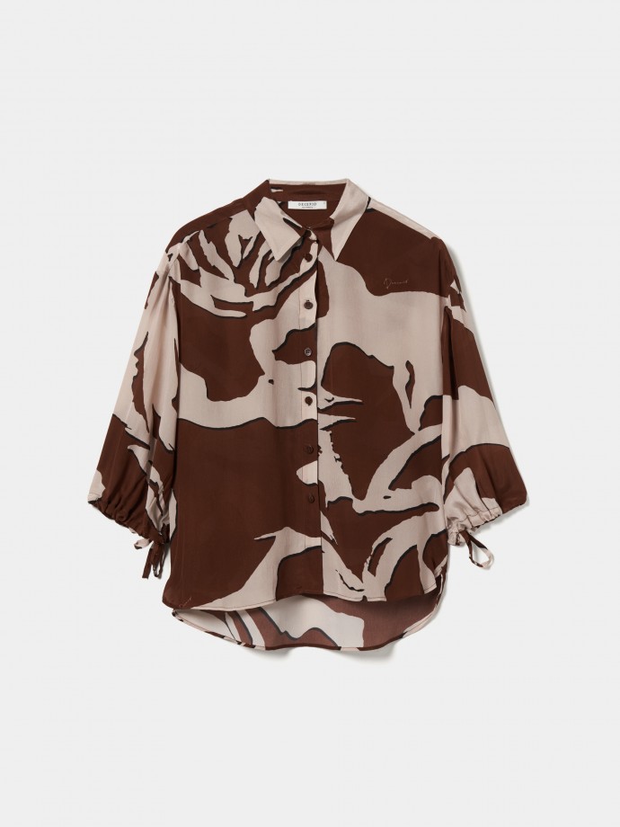 Blusa estampado camuflado