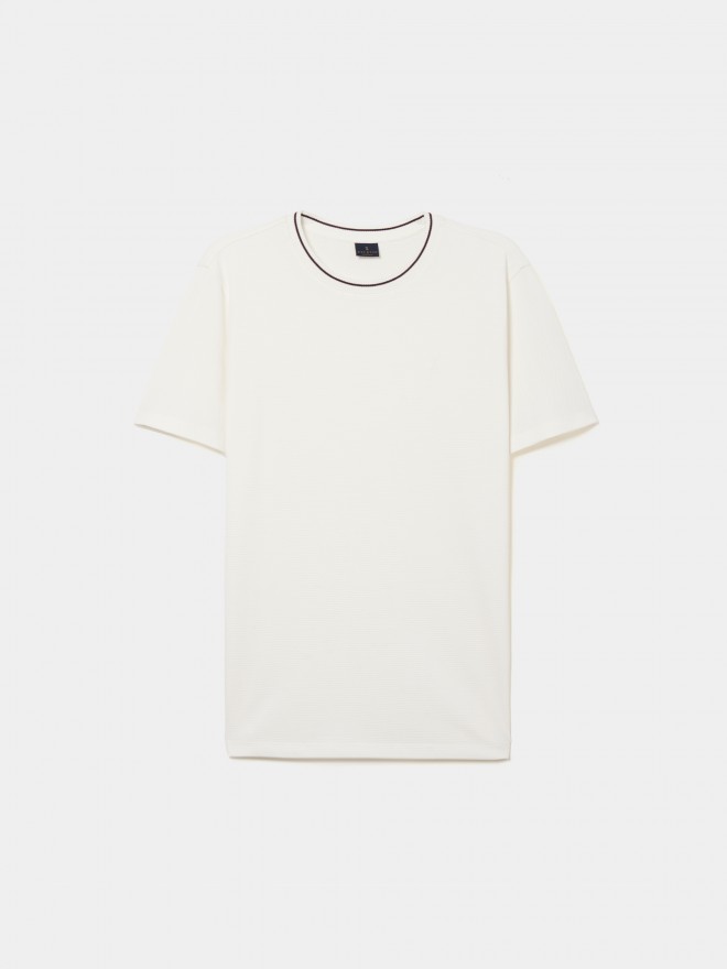 Textured mesh t-shirt Textured mesh t-shirt