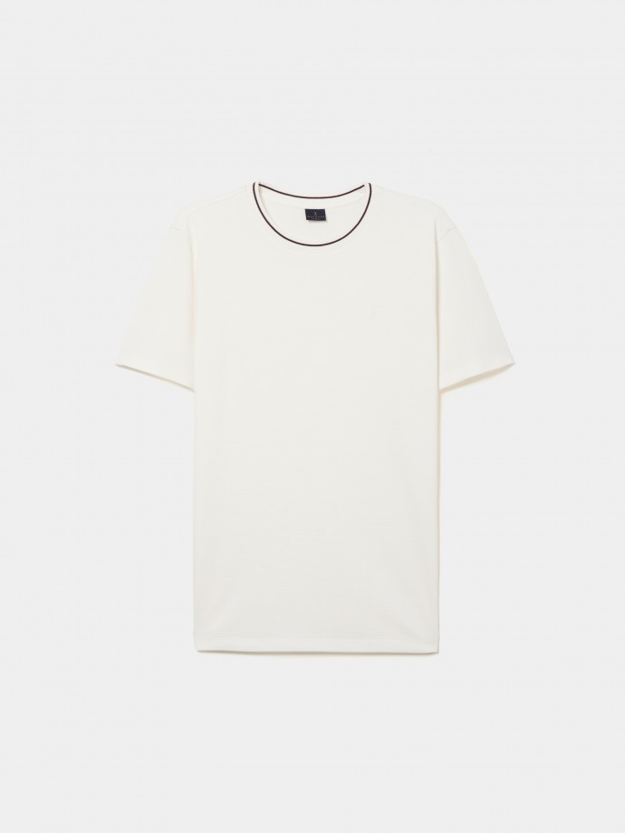 Textured mesh t-shirt