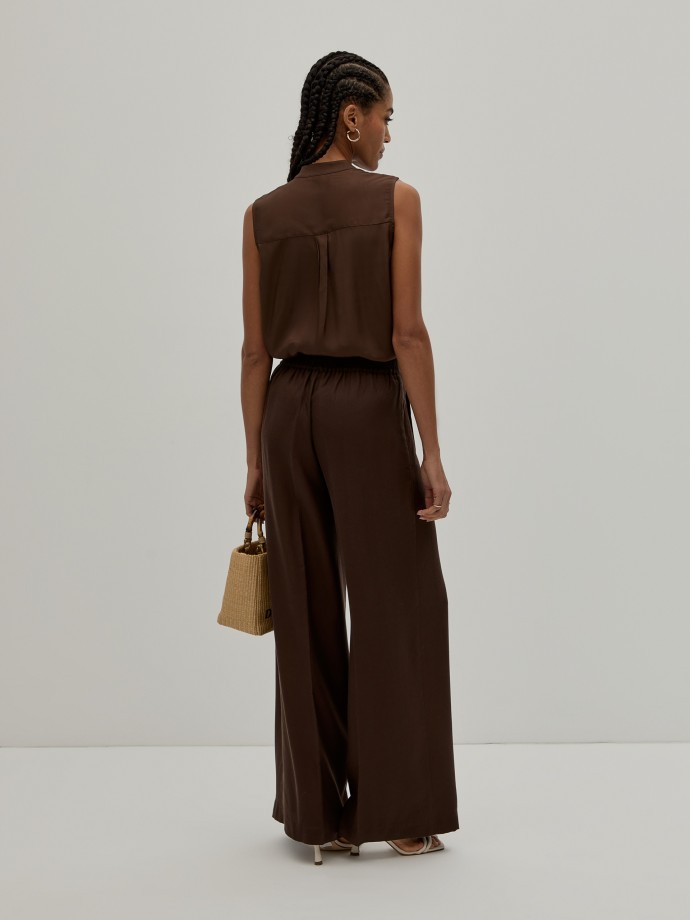 Wide leg pants