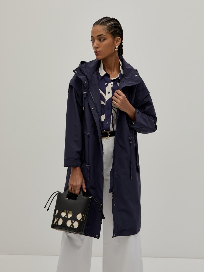 Parka con capucha
