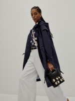 Parka con capucha