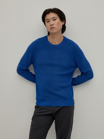 Round neck sweater with structure Round neck sweater with structure