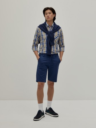 Bermuda shorts with drawstring Bermuda shorts with drawstring