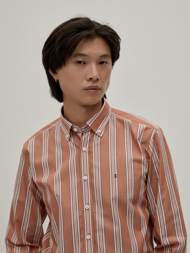 Camisa slim fit con rayas Camisa slim fit con rayas