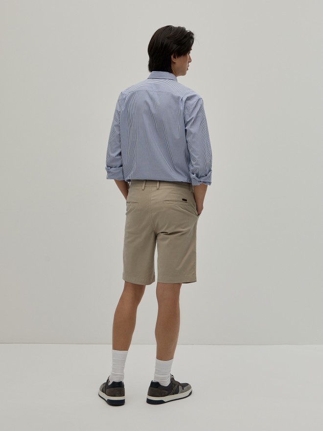 Bermuda shorts with drawstring Bermuda shorts with drawstring
