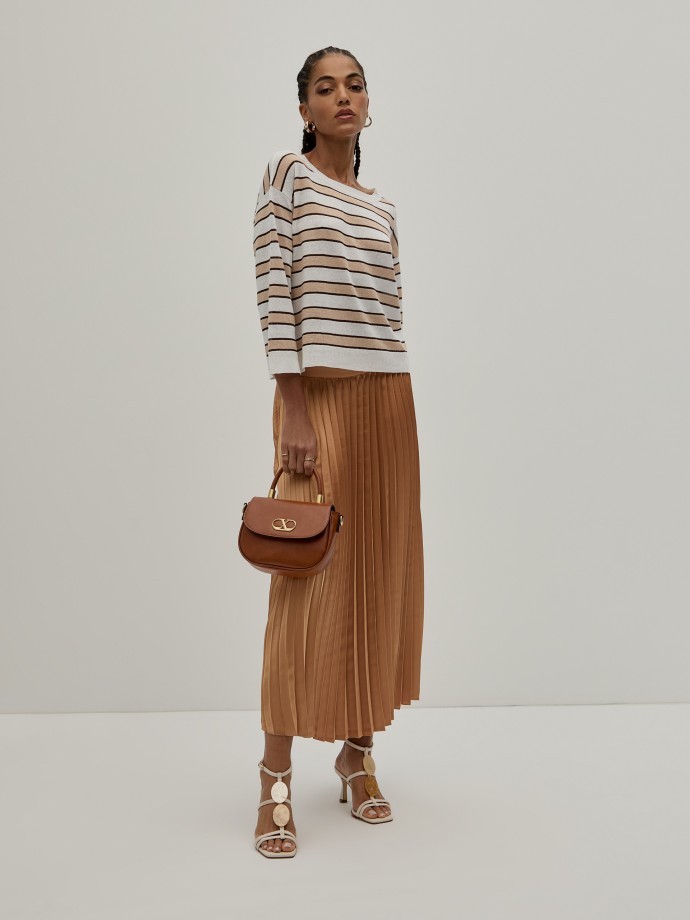 Long pleated skirt
