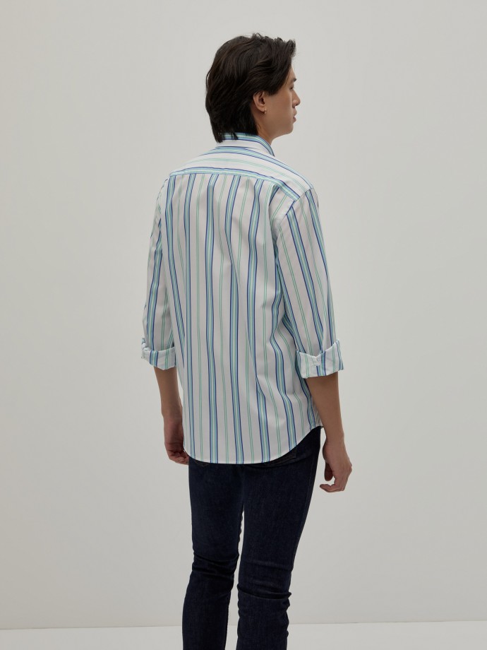 Camisa Regular Fit con rayas