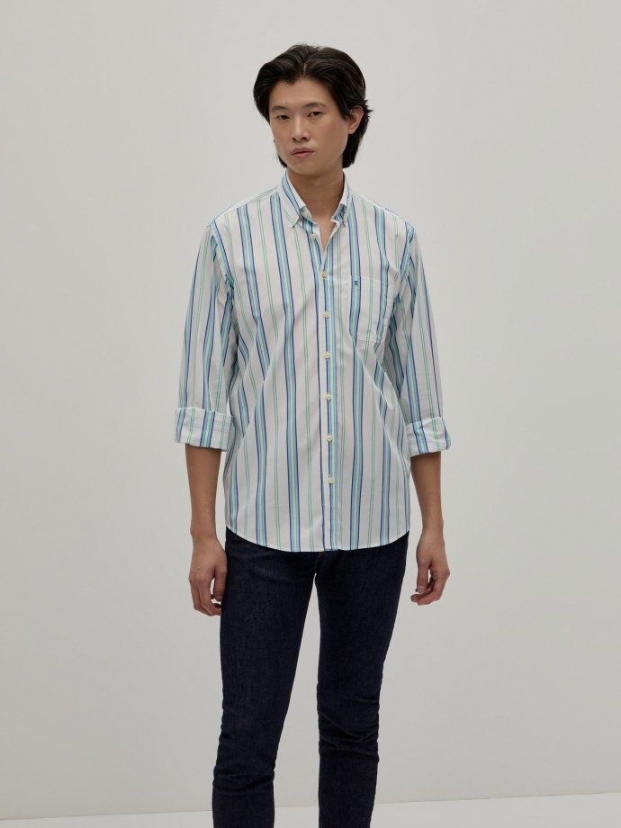 Camisa Regular Fit con rayas