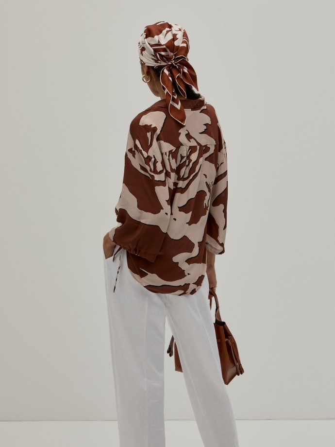 Blusa estampado camuflado