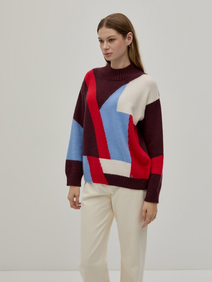 Sweater with geometric pattern