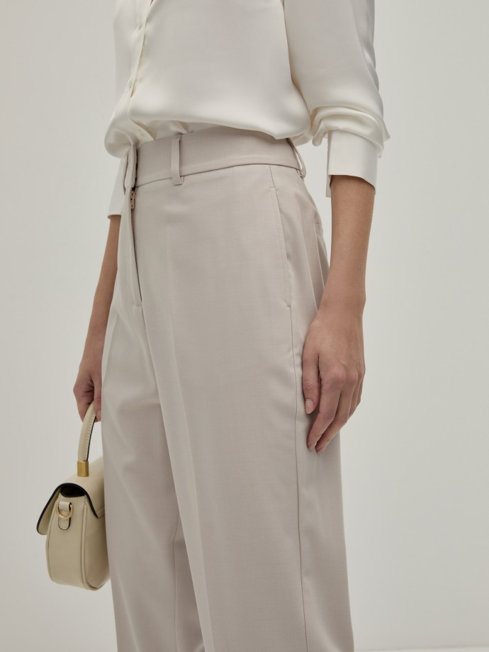 Pantaln clsico de corte recto