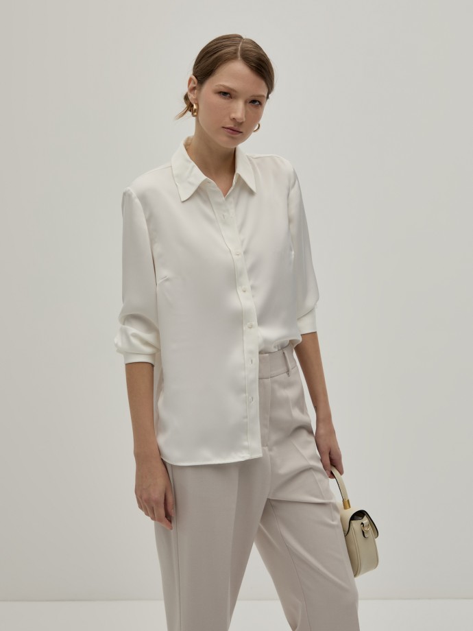 Camisa fluida acetinada