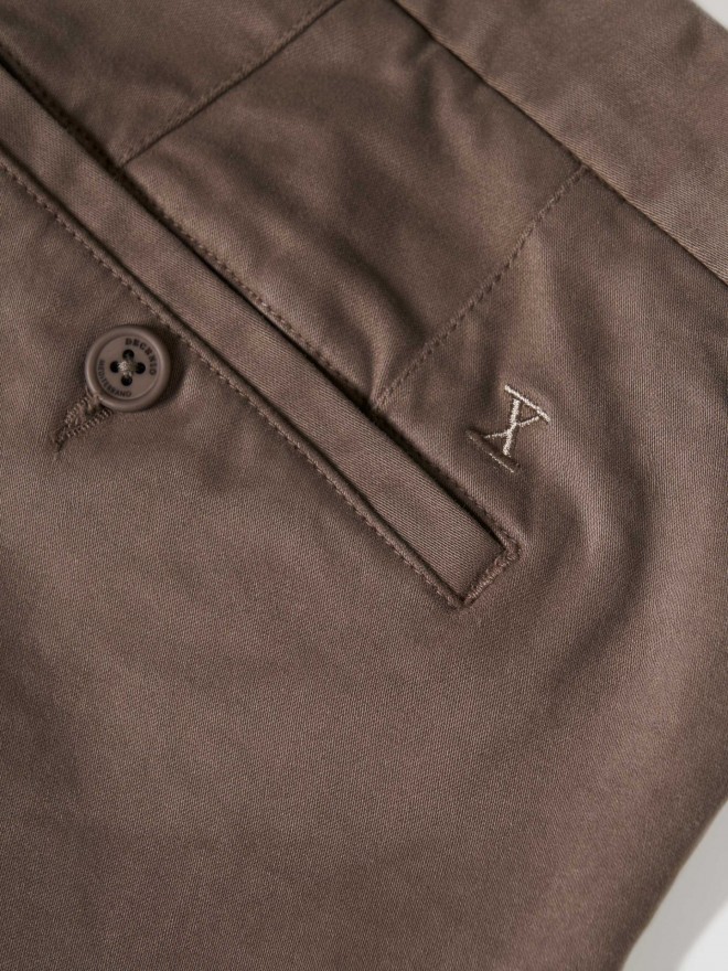 Chino pants