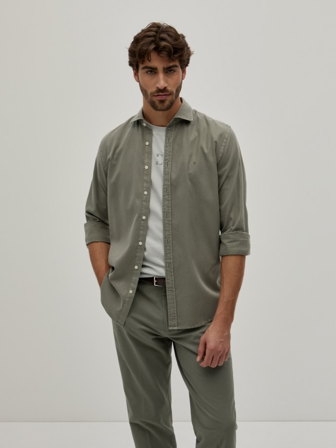 Slim fit shirt