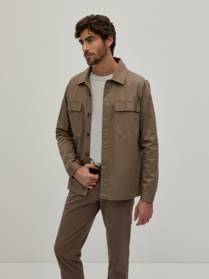 Sobrecamisa com bolsos