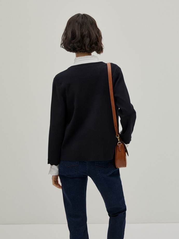 Short cardigan
