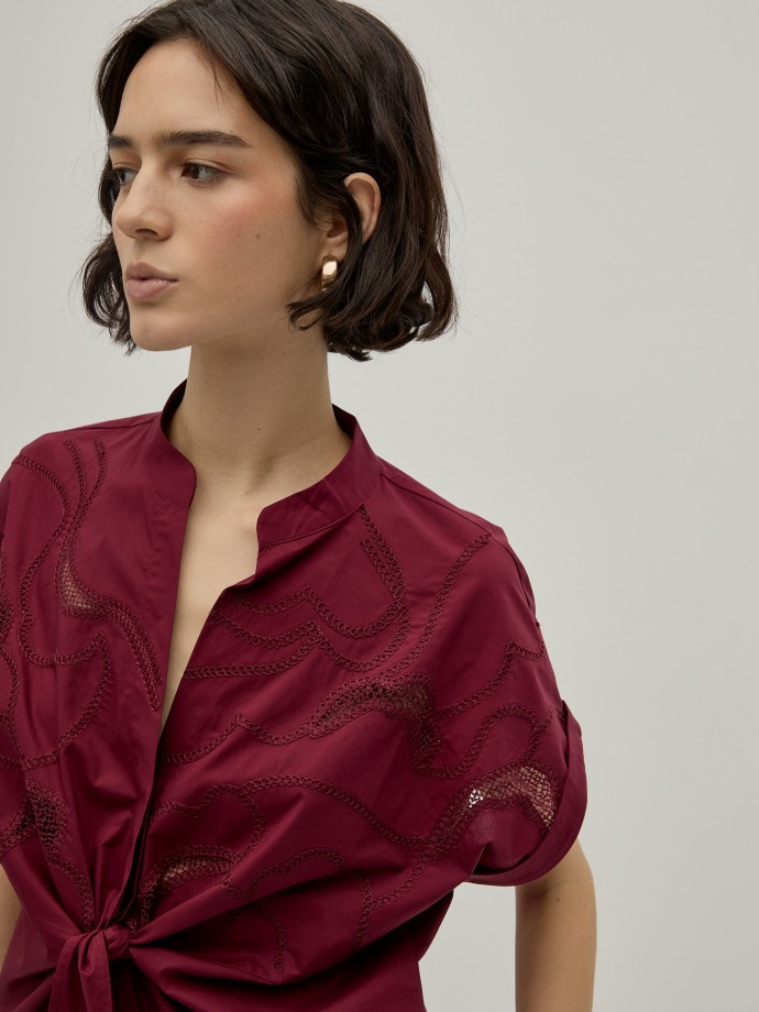 Blusa com bordado