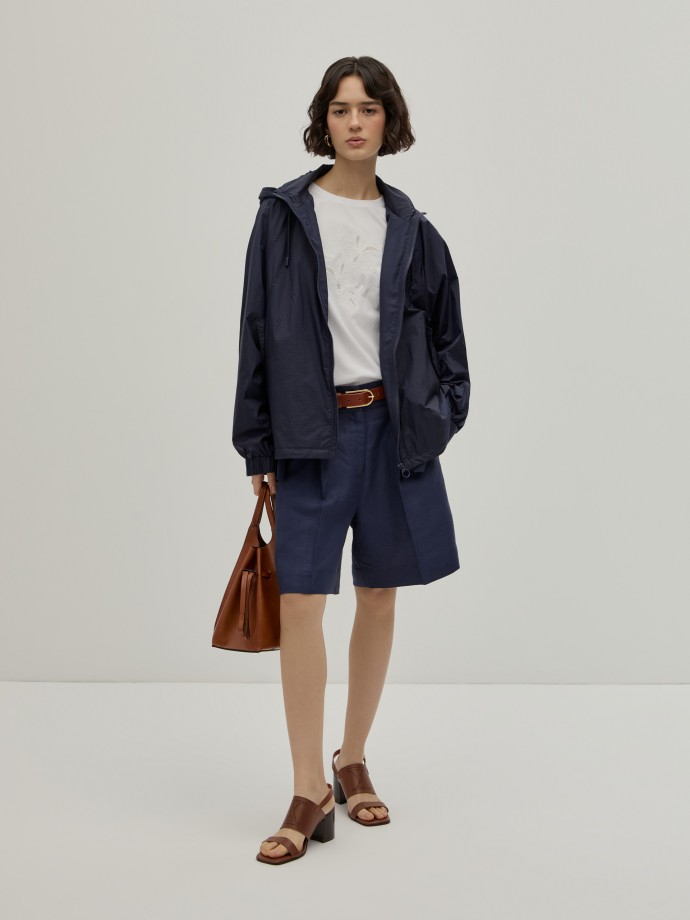 Short parka with hood