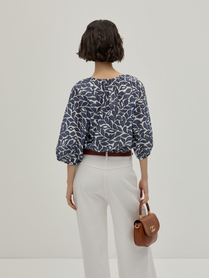 Blusa corta estampada