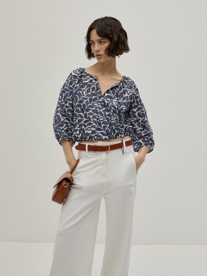 Blusa corta estampada