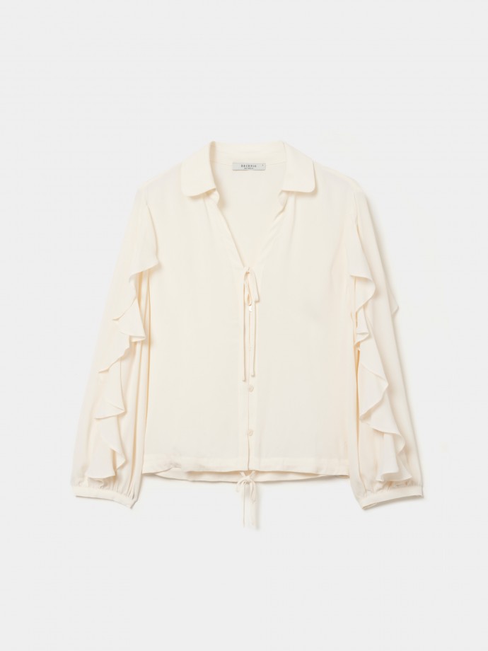 Flowy blouse with ruffles