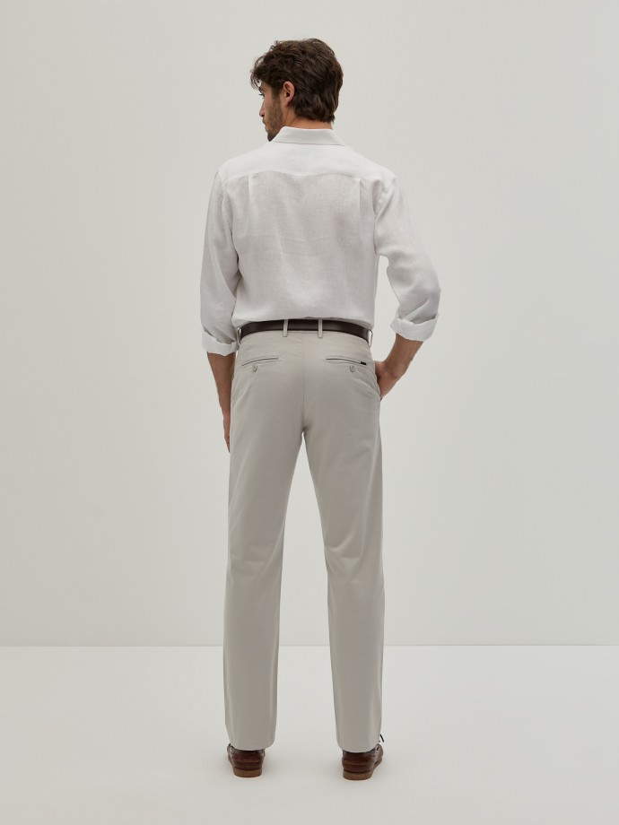 Calas chino regular fit em sarja