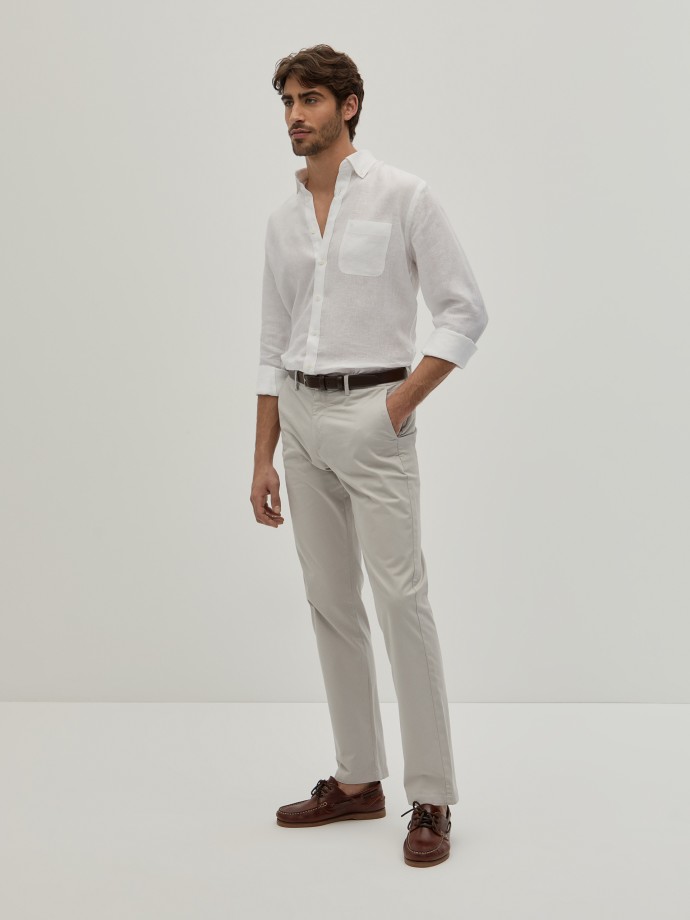 Calas chino regular fit em sarja
