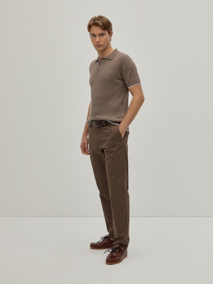 Pantalones chinos de sarga