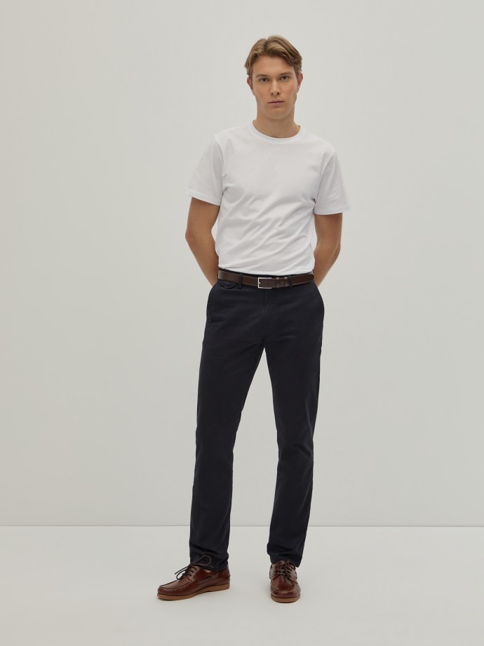Pantalones chinos de sarga