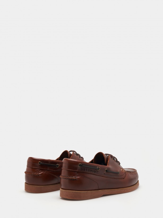 Leather boat shoes