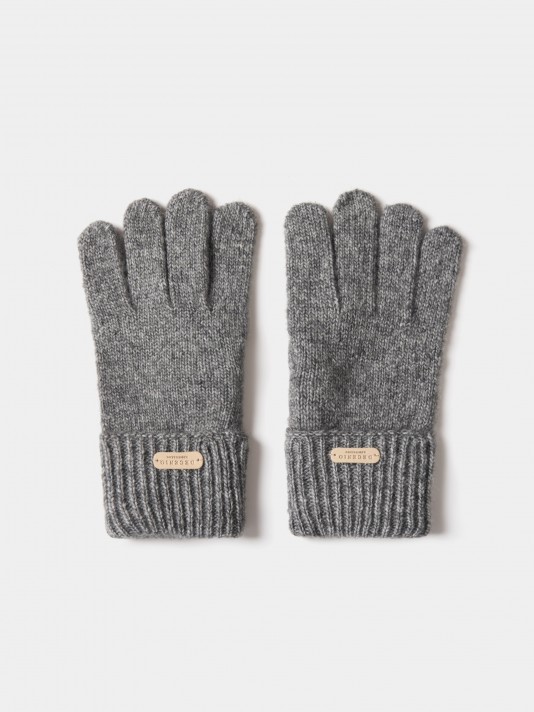Wool gloves