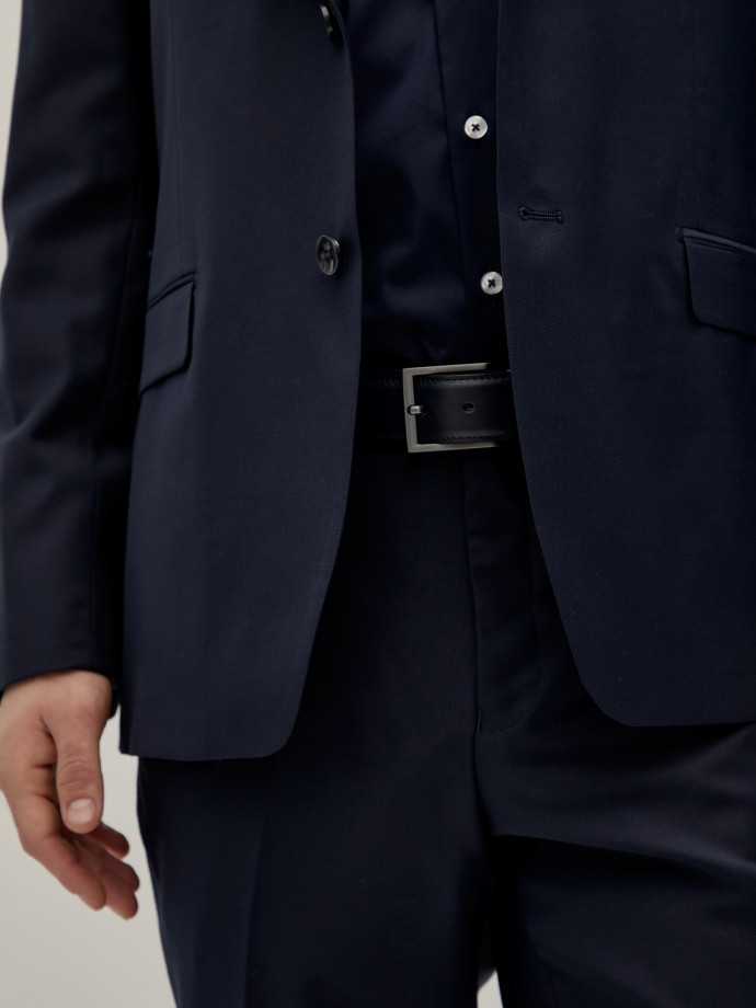 Traje ajustado