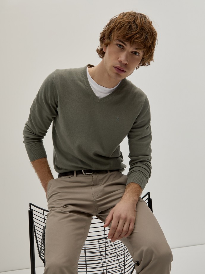 Pantalones chinos de sarga