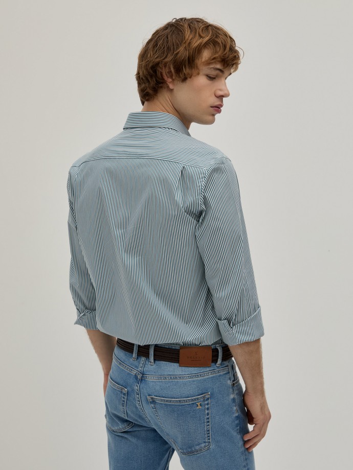Regular fit striped shirt