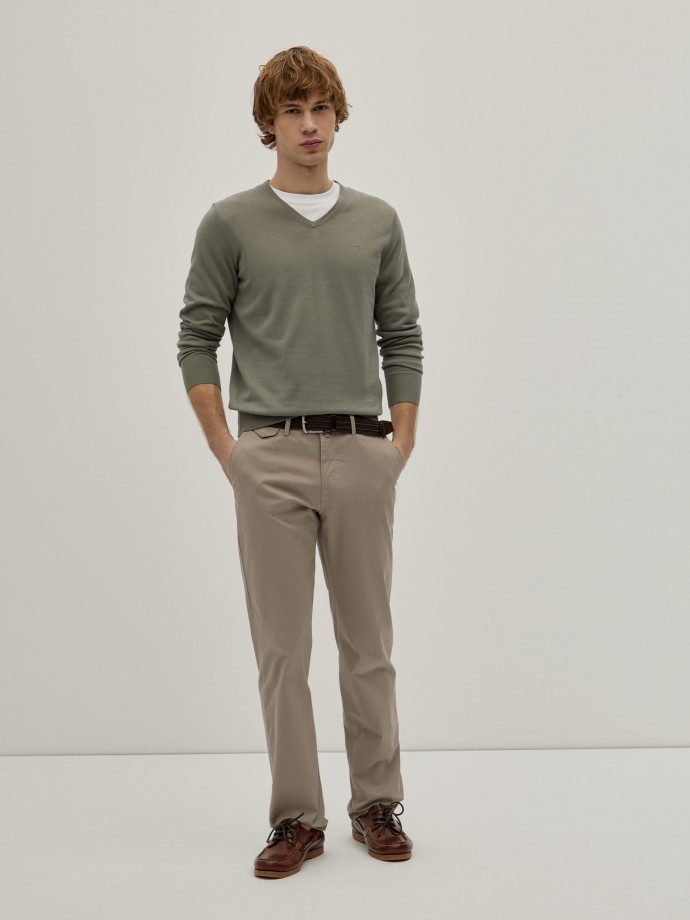 Pantalones chinos de sarga