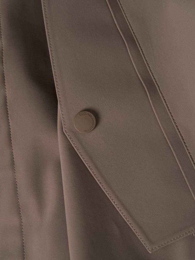Parka com capuz amovível Parka com capuz amovível