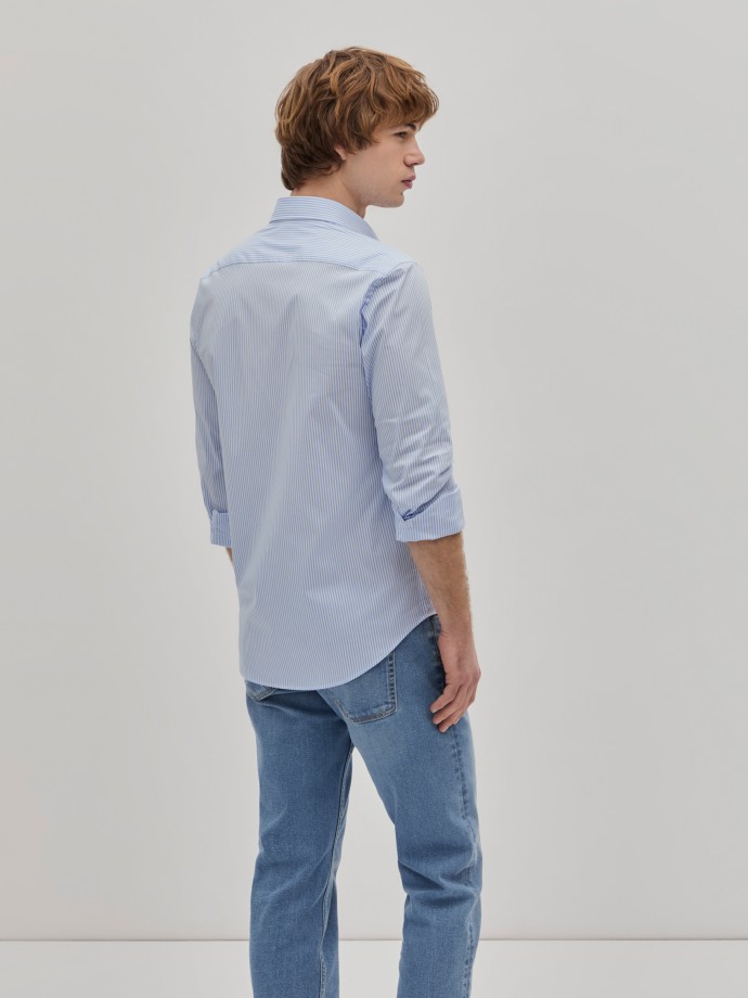 Slim fit striped shirt
